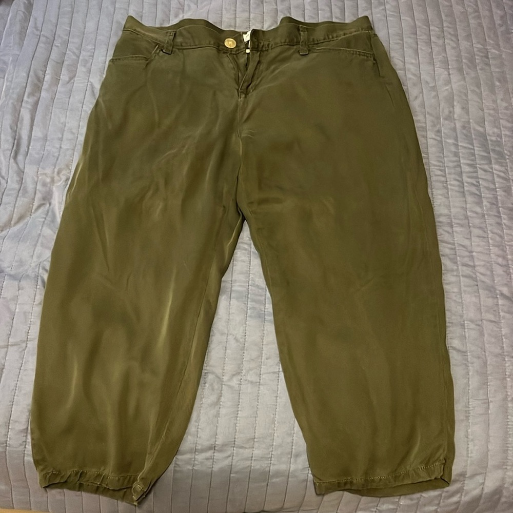 Liz Claiborne Capris